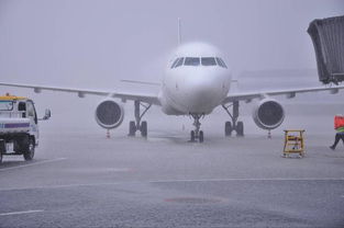 強(qiáng)降雨天氣突襲成都機(jī)場(chǎng) 造成部分航班不能正常起降